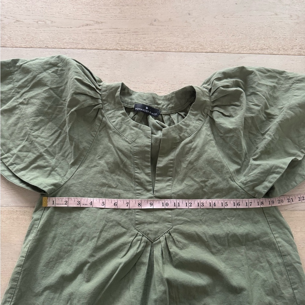 Tuckernuck Pomander Place Women's S Finley Flutter Sleeve top forest green - Picture 7 of 9